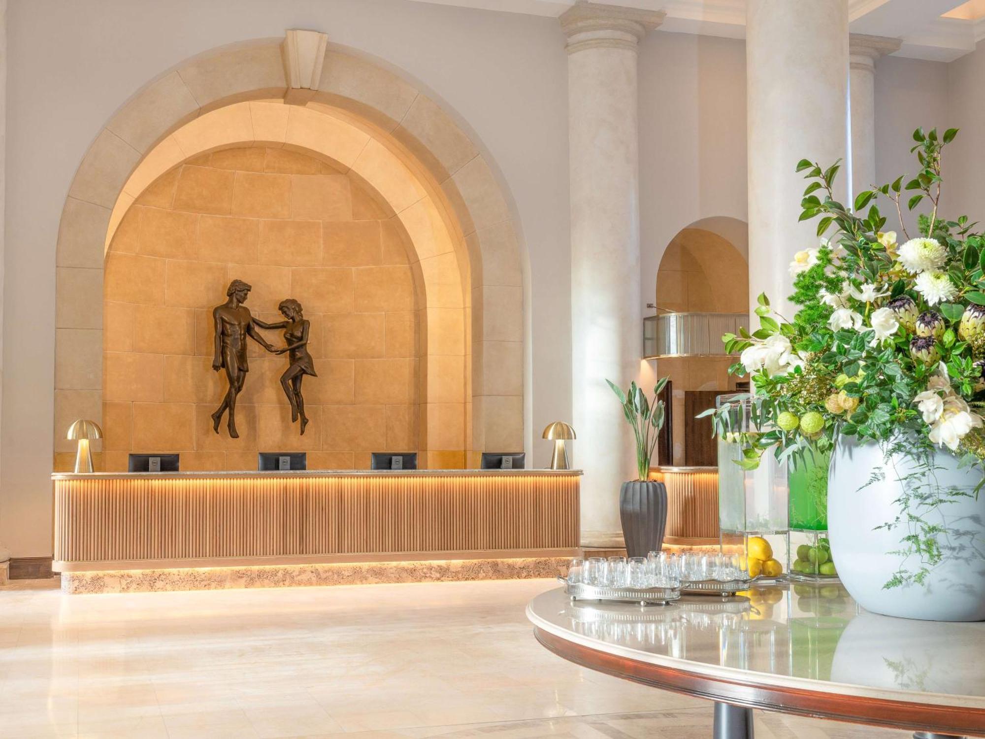 Southern Sun The Cullinan Cape Town Exterior foto