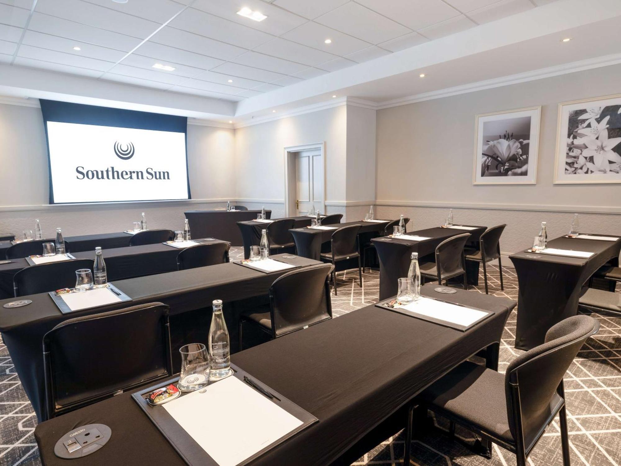 Southern Sun The Cullinan Cape Town Exterior foto