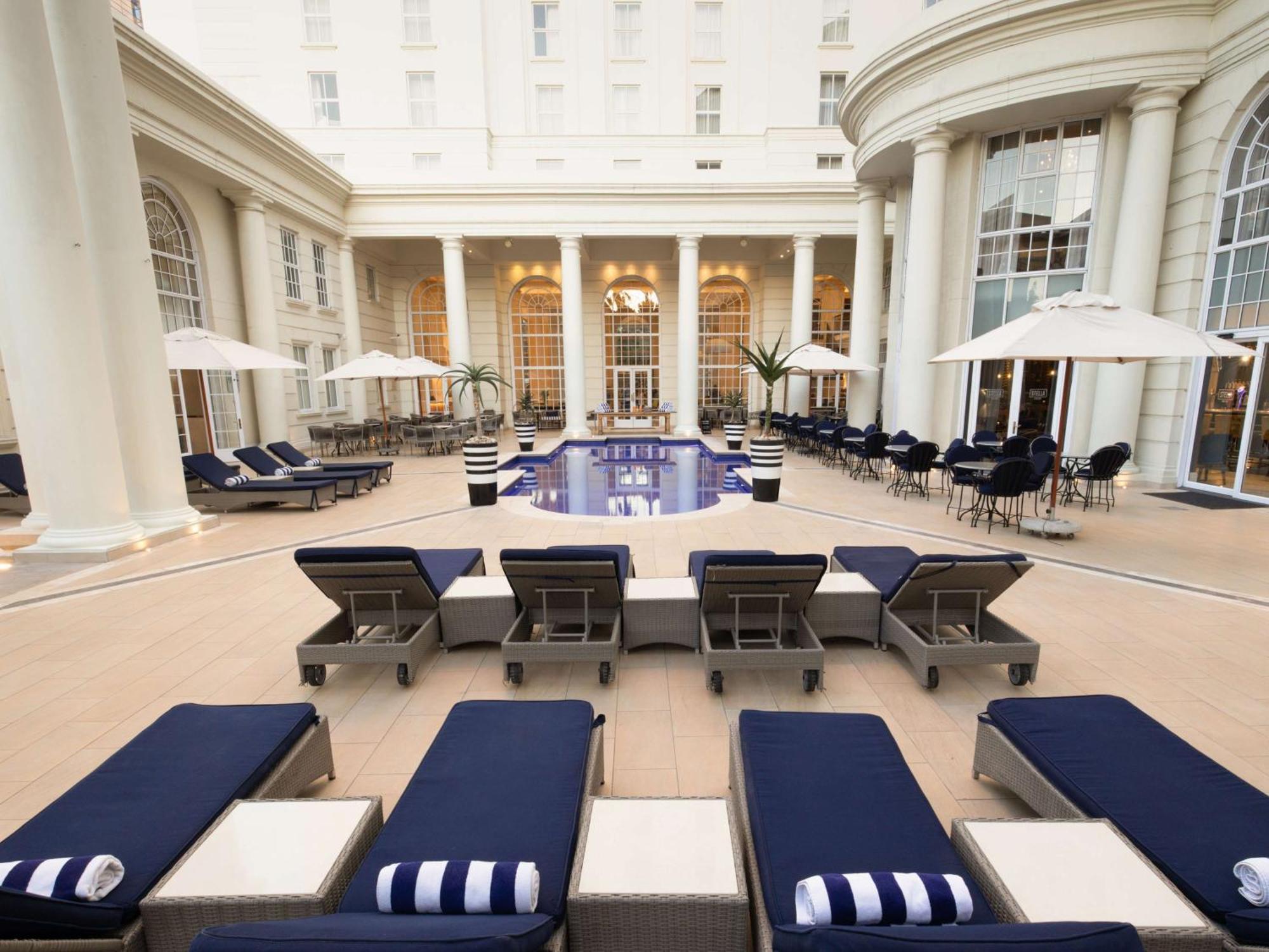 Southern Sun The Cullinan Cape Town Exterior foto